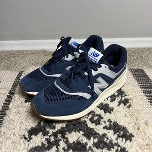 Men’s New Balance 997H Navy Grey Sneakers Size 9.5 CM997HTF